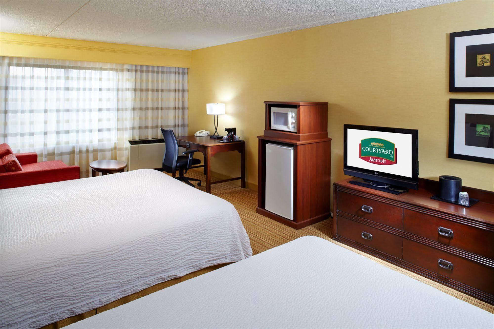 Hotel Courtyard Columbus Airport Extérieur photo