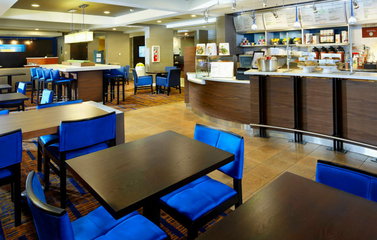 Hotel Courtyard Columbus Airport Extérieur photo